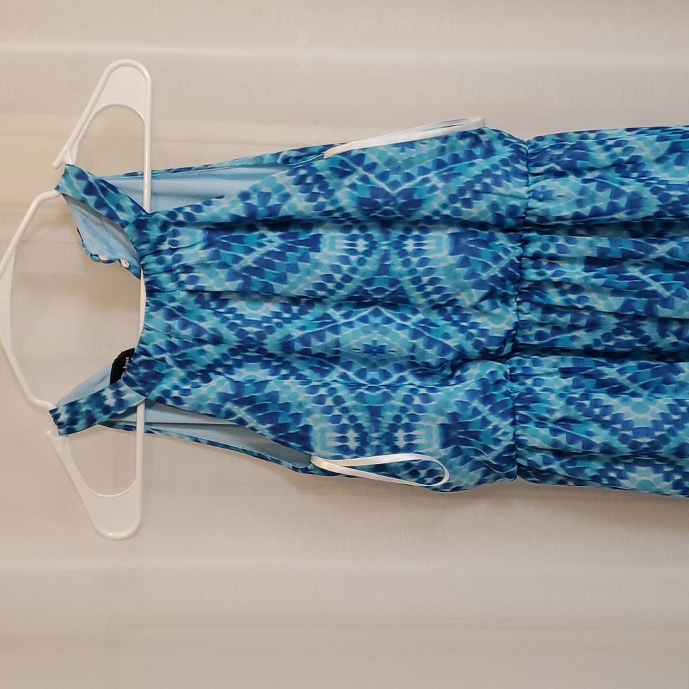 Girls size 16 formal party dress. Short sleeve lightweight, sheer material.